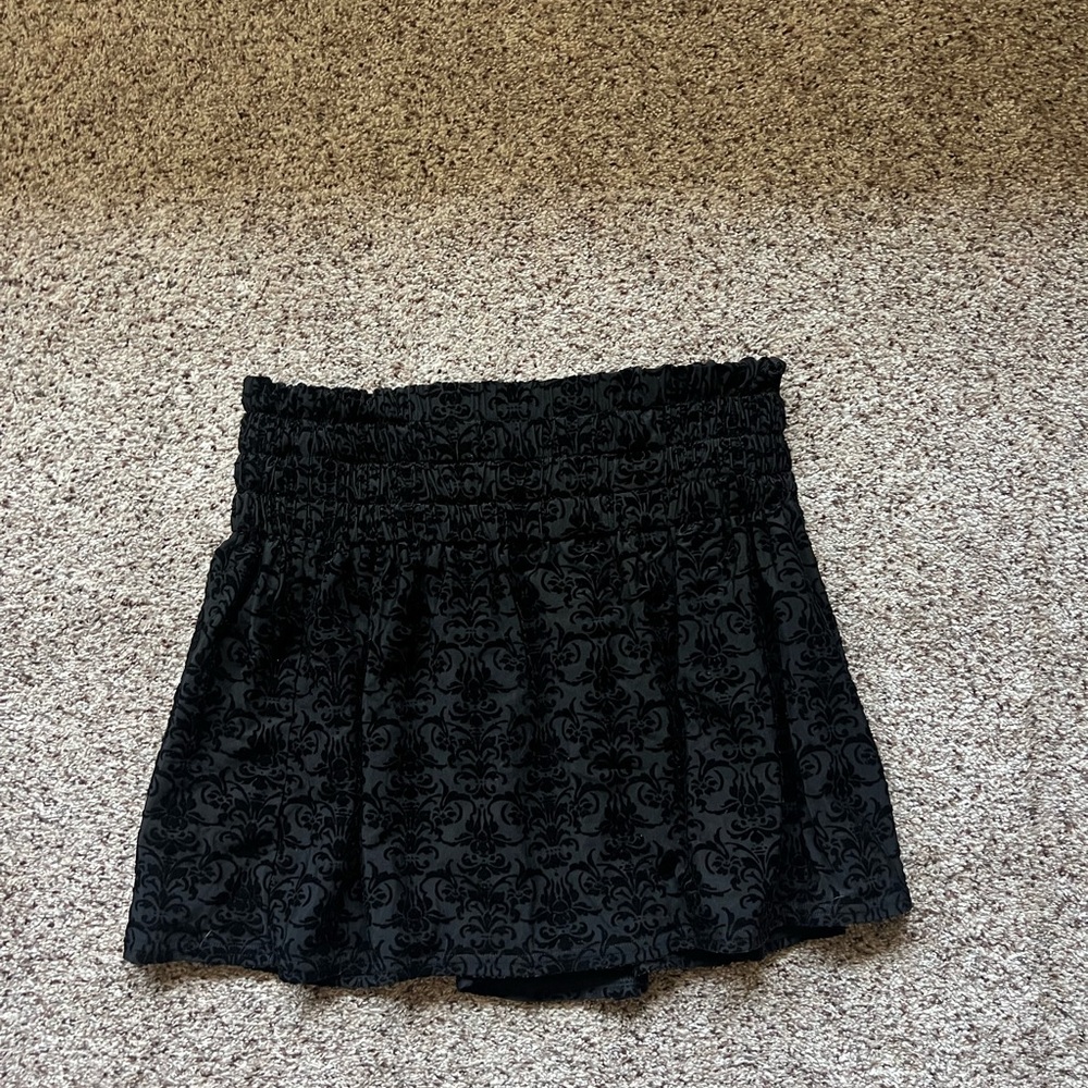 Kimchi Blue Black Textured Mini Skirt